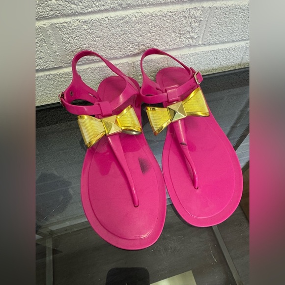Kate Spade Pink and Gold T-Strap Sandals - Picture 2 of 11